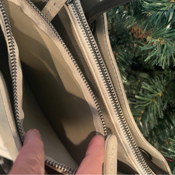 Brunello Cucinelli Suede Medium Bag 💼 - Picture 3 of 8